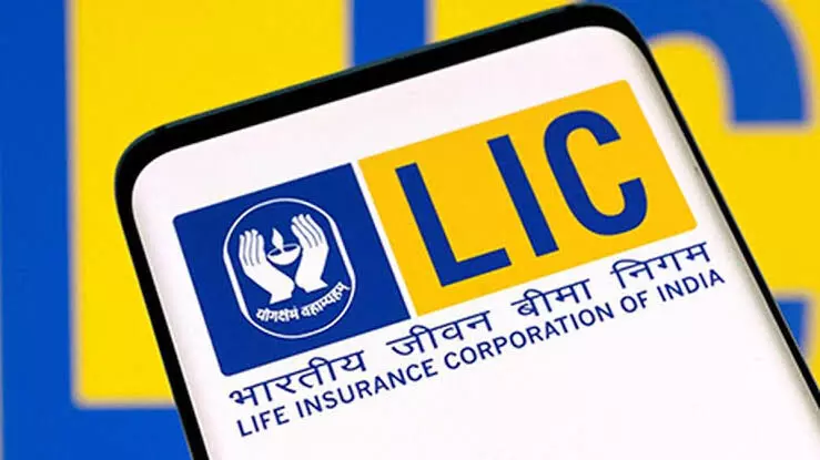 LIC loses ₹16,580 crore in these 5 Adani shares in two days