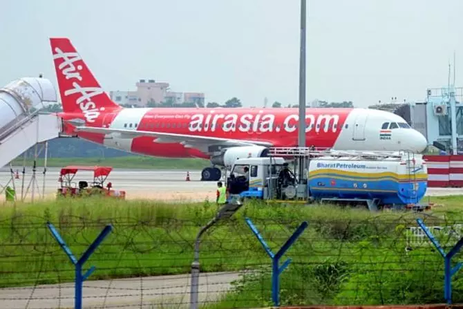Air Asia slammed with Rs 20 Lakh fine for lapses found in pilots training