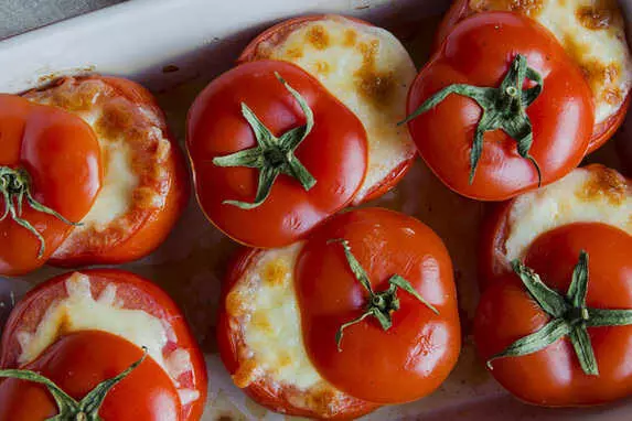 Cheese Tomatoes Recipe: Cheese Tomato is a lip-smacking snack that you can enjoy anytime