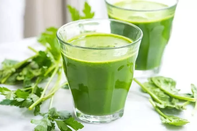 Green Detox Juice Recipe: Try this Juice made with spinach, parsley, celery and mango which would be loved by everyone