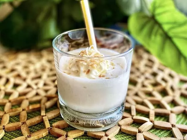 Banana Coconut Smoothie Recipe: Try this easy smoothie recipe and enjoy it with your loved ones