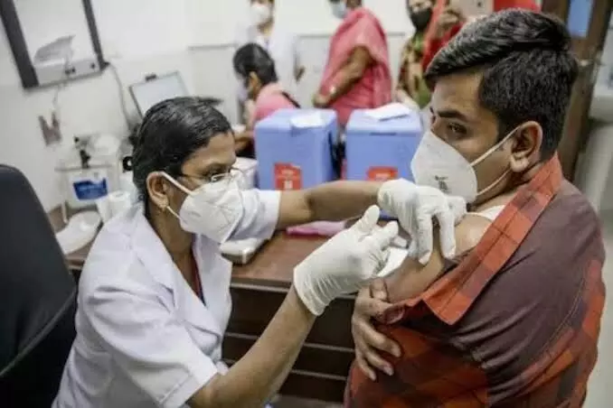 Union Health Ministry reviews public health preparedness and vaccination progress in view of upsurge in COVID -19 and Influenza cases