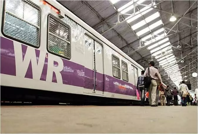Mumbai Local: Western Railway launches Yatri App to track live location of trains