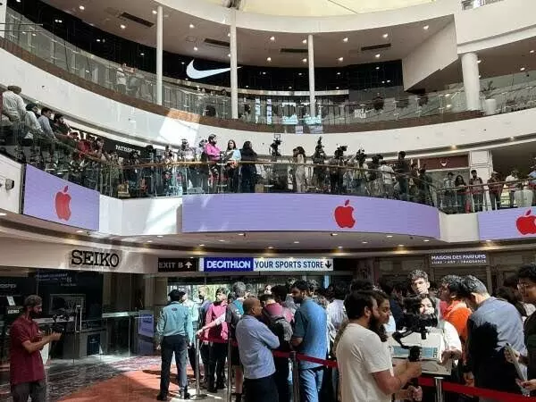 Apple store opening in Delhi draws large crowds