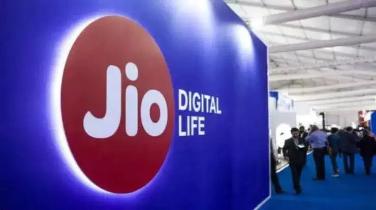 Reliance Jio posts single-digit growth sequentially in Q4 earnings, PAT rises to ₹4,716 cr