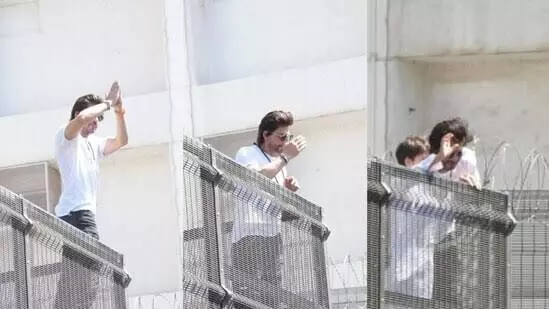 Shah Rukh Khan greets people on Eid with folded hands, salutes outside Mannat