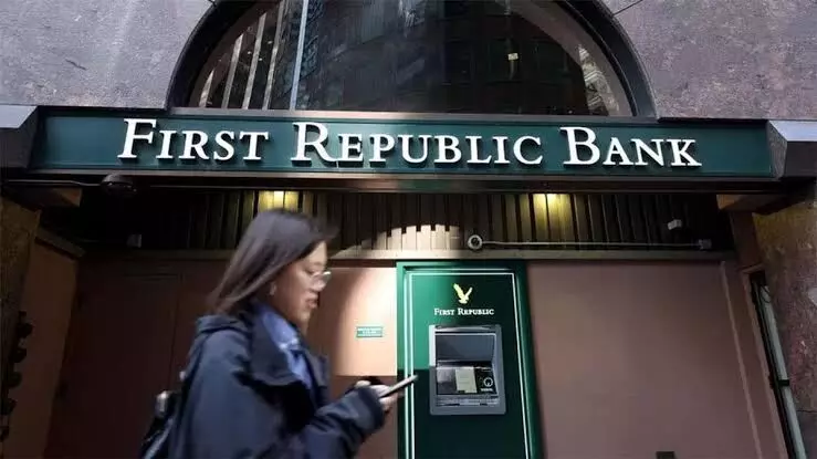 First Republic Bank: US officials lead urgent rescue talks; US banking crisis