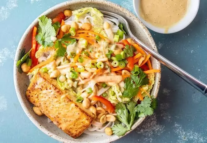 Thai Noodles Tofu Bowl Recipe