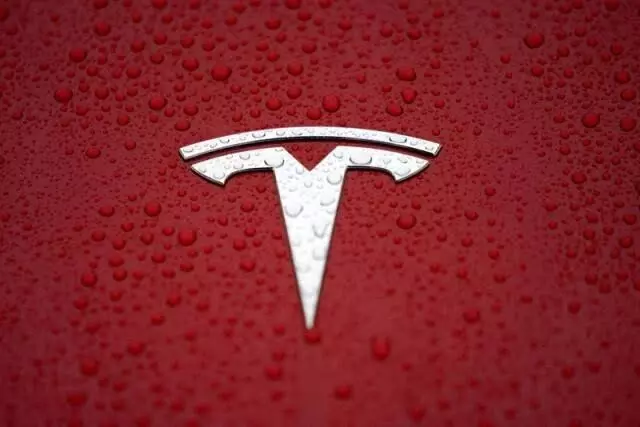 Elon Musks embrace of advertising at Tesla grabs marketers attention