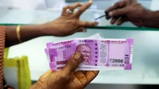 RBI on 2000 Rupee note: RBI to withdraw Rs 2,000 notes from circulation