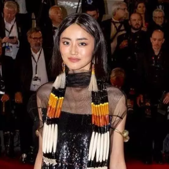 Andrea Kevichusa made a stunning fashion statement at Cannes 2023