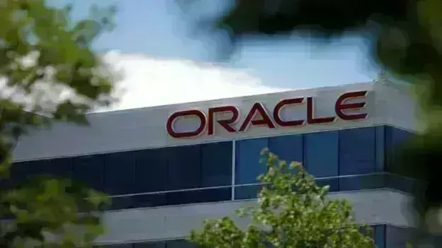 Sources: Oracle cuts hundreds of jobs, rescinds job offers in its health unit