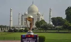 ICC Men’s Cricket World Cup trophy displayed at Taj Mahal in Agra