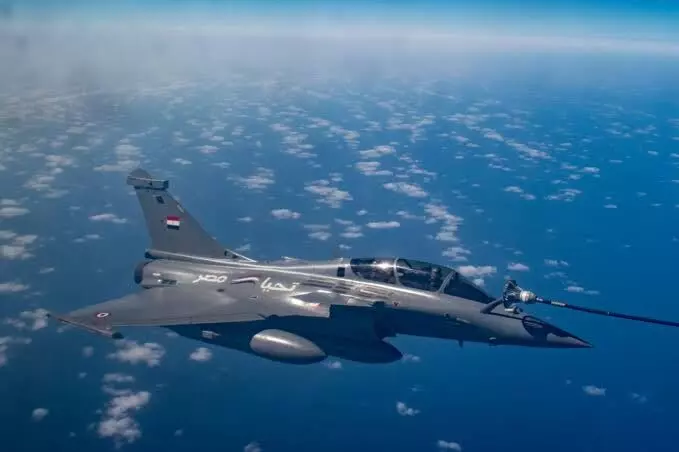 Indian Air Force Aircraft refuels Egyptian jet mid-air