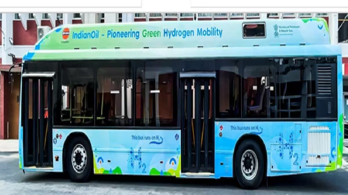 Indias first fuel cell hydrogen bus flagged off by Hardeep Singh Puri in Delhi