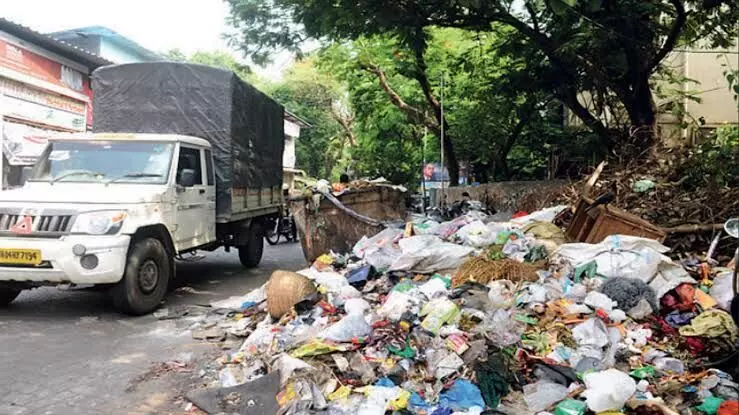 Ahmedabad: 10L fine for dumping debris on road