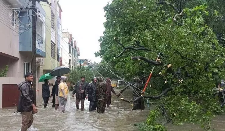 Heavy rain lashes several parts of Andhra Pradesh, Telangana & Tamil Nadu under influence of cyclone Michaung