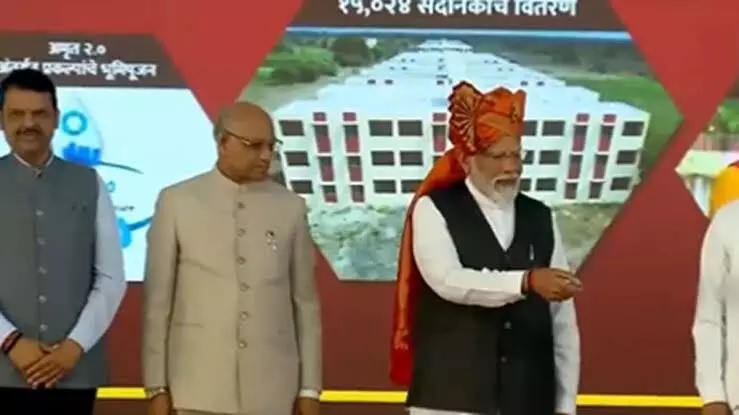 PM Modi lays foundation stone of 8 projects of AMRUT worth around 2,000 crores Rupees in Solapur, Maharashtra