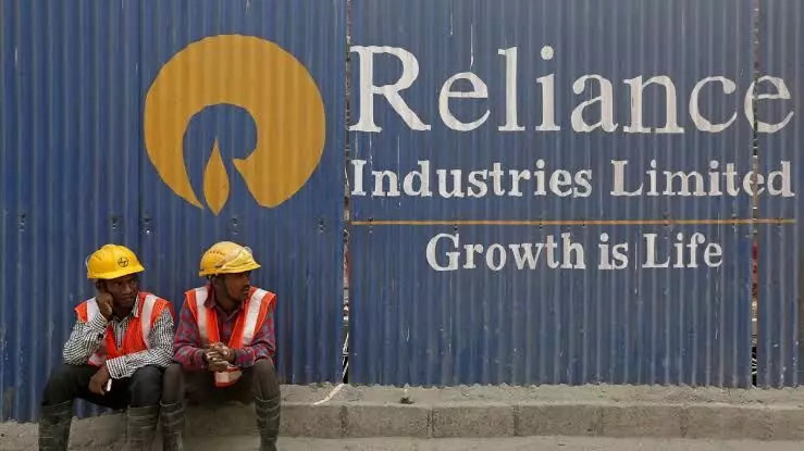 Reliance to commission new energy giga complex in Gujarat this year
