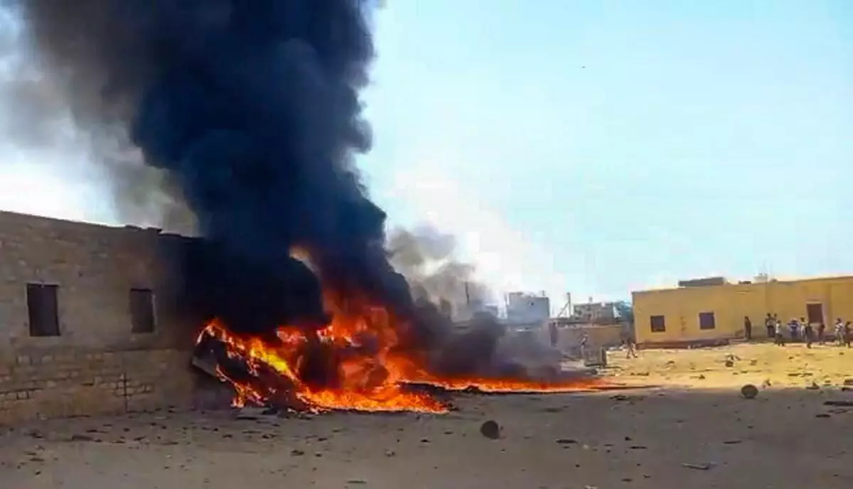 IAFs Tejas fighter jet crashes in Jaisalmer