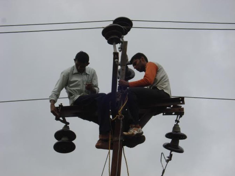 Improper power supply affects commercials and Industrialists in Ankleshwar