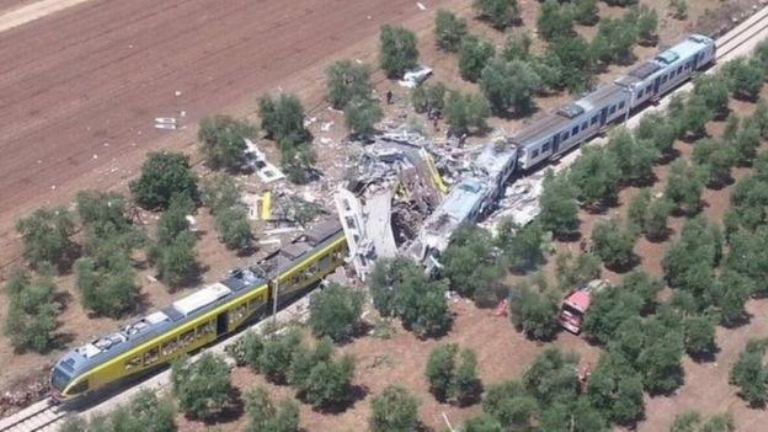 More than 20 dead in Italy train accident