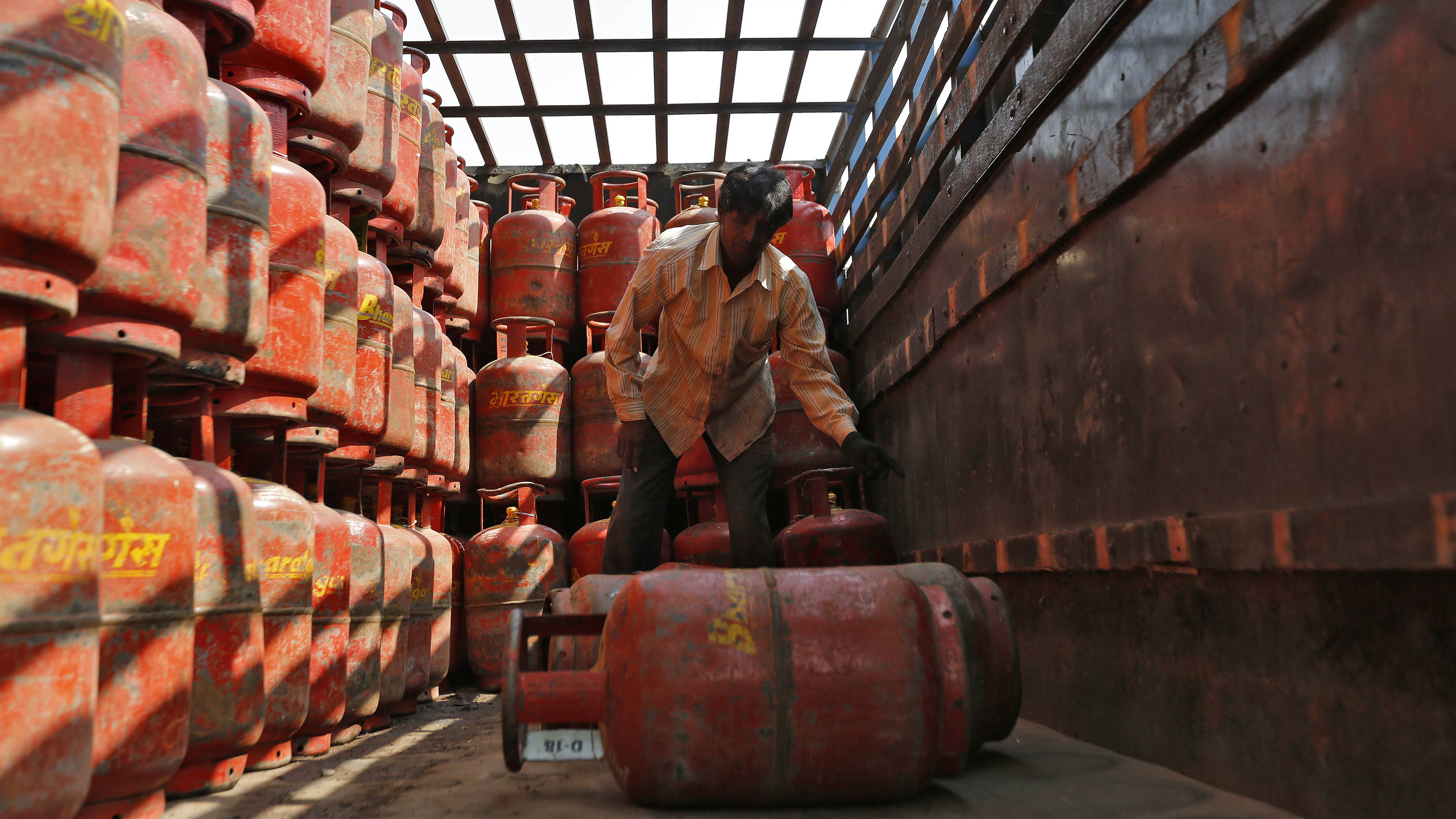 “Rs 21,000 crore saved in LPG subsidy under DBT scheme”