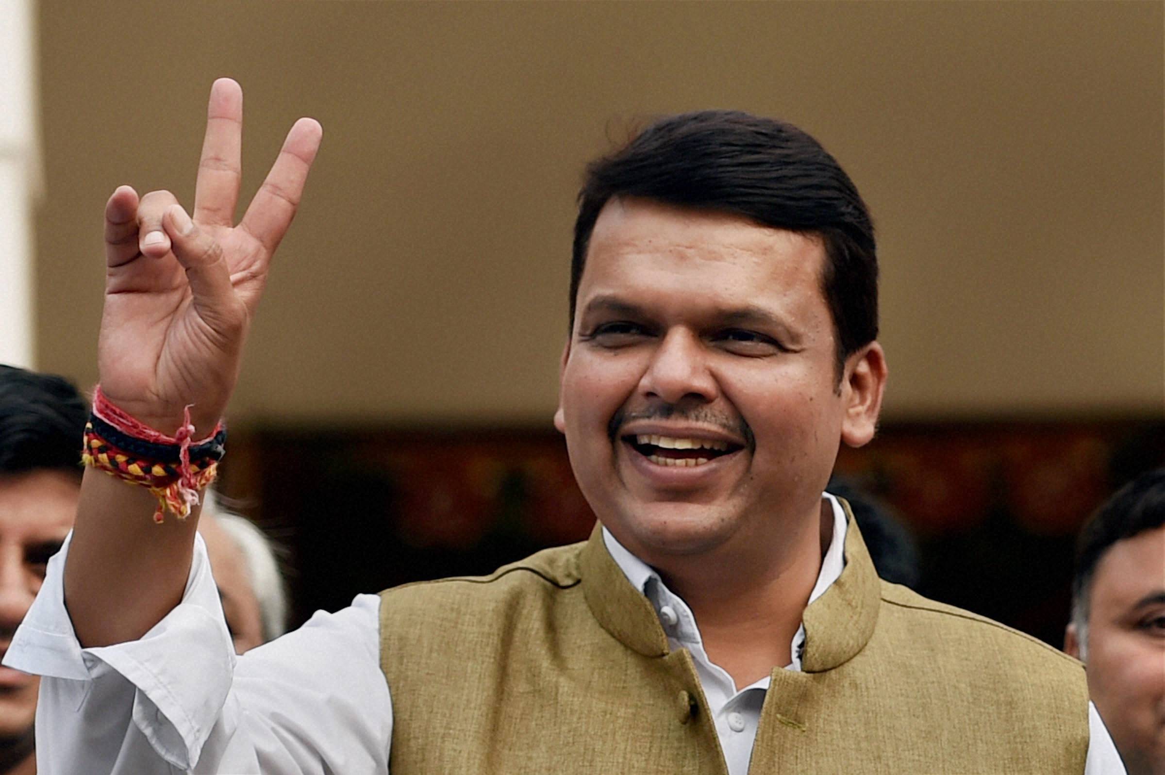 10 new ministers inducted to Maharashtra cabinet today
