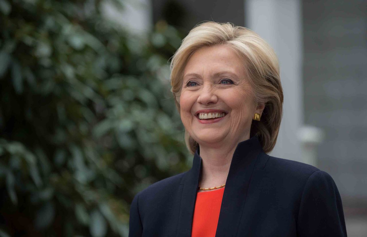 Hillary Clinton accepts historic Democratic presidential nomination