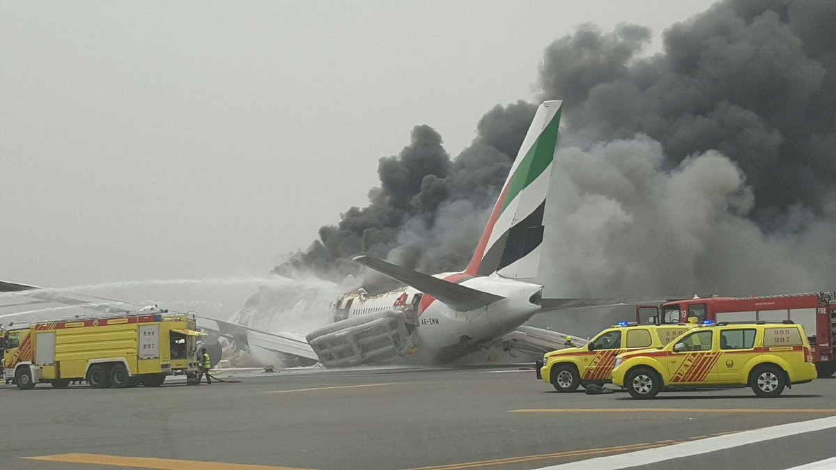 Emirates plane crash landing at Dubai airport
