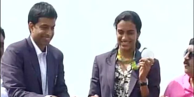 Rio Olympics medalist P.V.Sindhu arrives in Hyderabad, grand reception planned by government