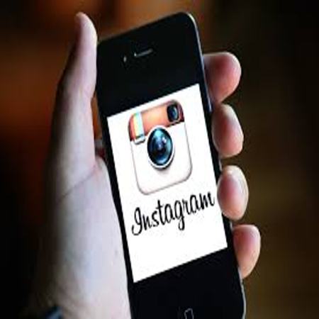 Now pinch to zoom on photos and videos on Instagram