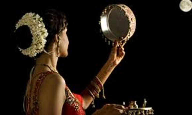 Karva Chauth 2016 : know what is the importance and its origin