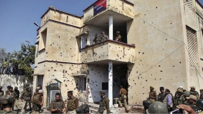 Militants attack police station in Kashmir