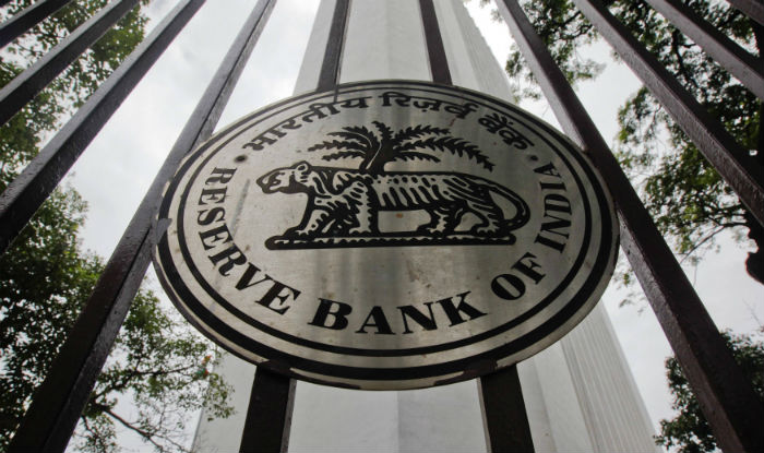 Exchange of old notes to continue at RBI counters