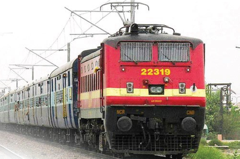 Railways waives off service tax for booking online tickets