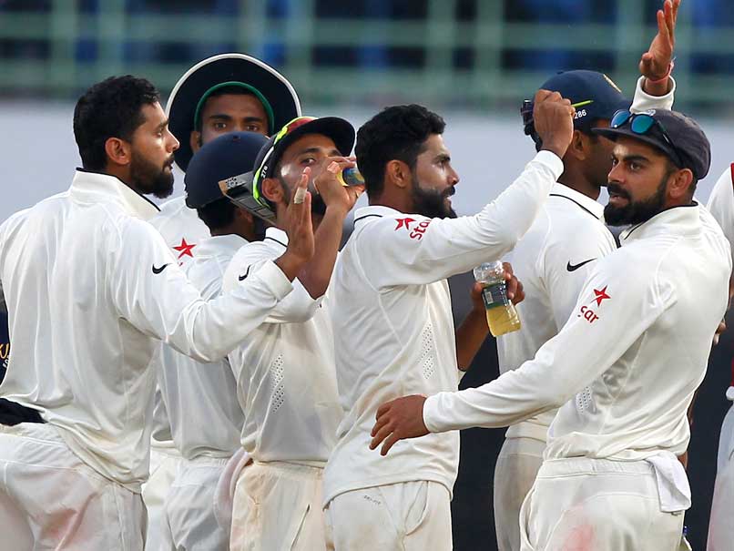 India strike late to reduce England to 87/2 in 405-run chase