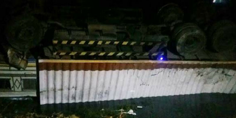 7 SBI employees killed in van-truck crash in UP