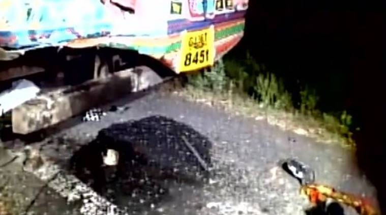 14 killed in Gujarat road accident