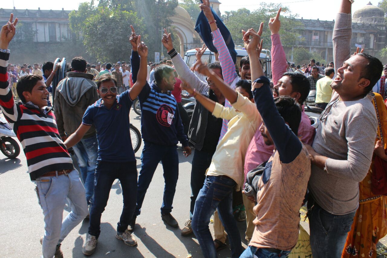 Two Rabbari groups clashed during counting in Vadodara, winner thrashed