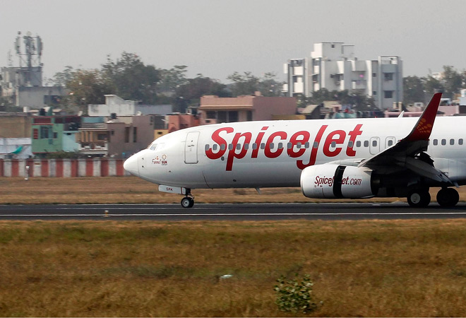 SpiceJet to reintroduce services on Delhi-Surat route