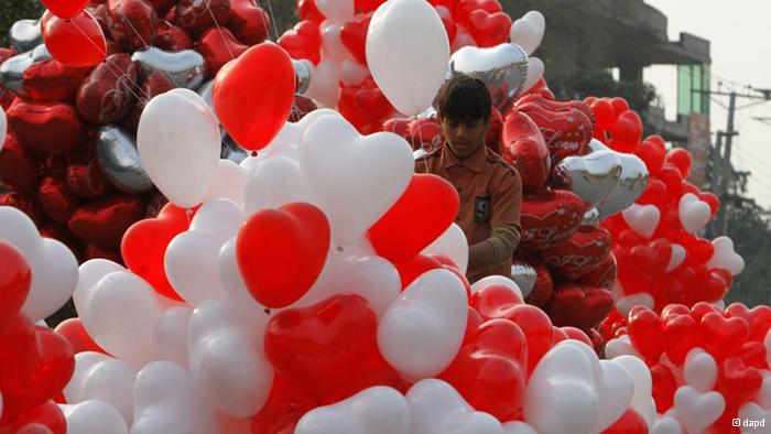 Pakistan court bans Valentine’s Day celebrations