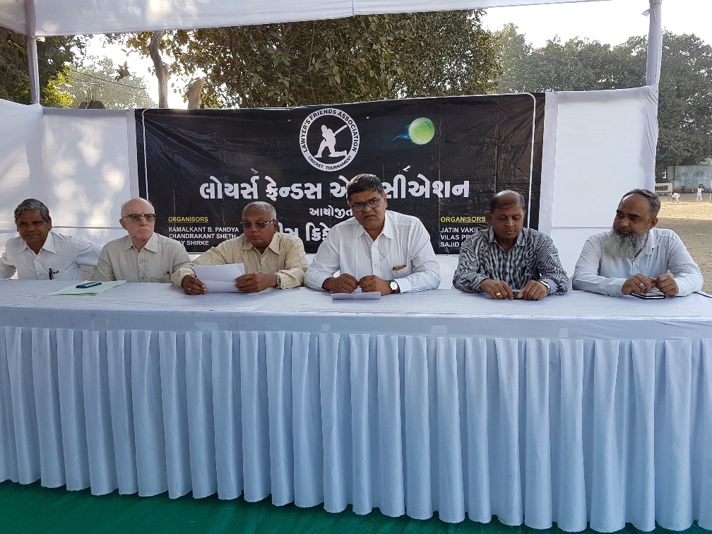 Vadodara advocates organize cricket tournament