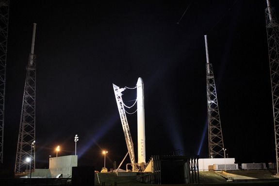 SpaceX aborts launch to space station