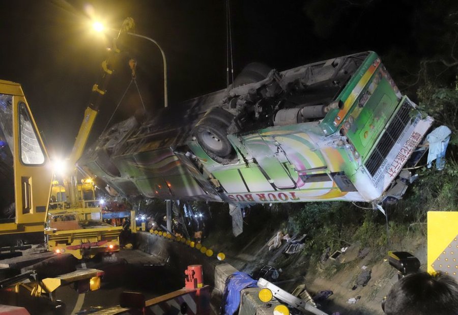 At least 32 killed in Taiwan bus crash