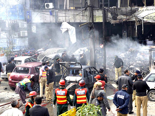 7 killed in Lahore explosion