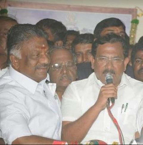 TN Minister Pandiarajan joins Panneerselvam camp