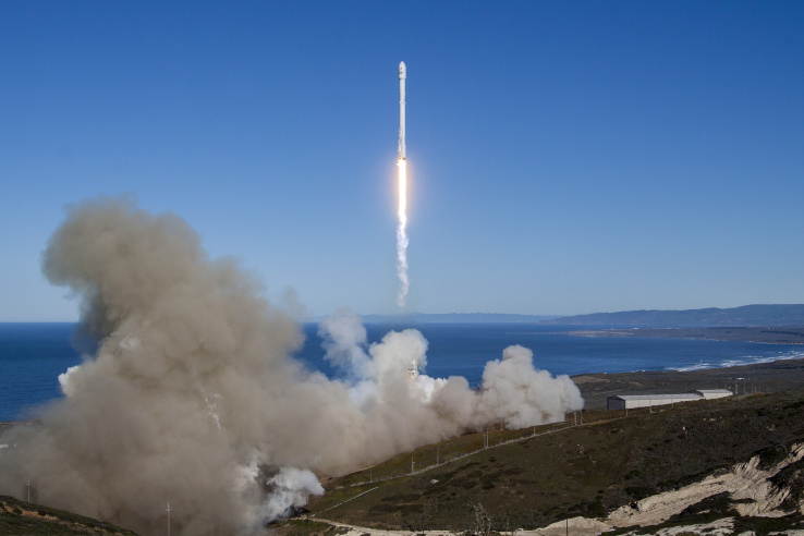 SpaceX to launch 10th resupply ship to space station next week