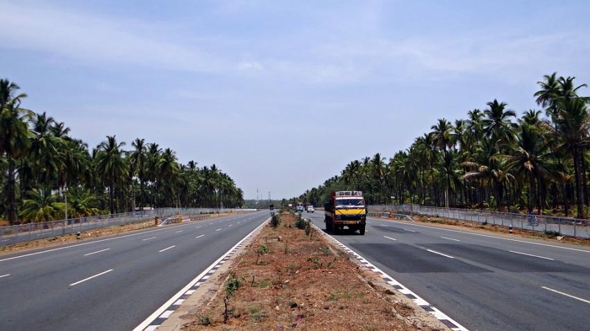 Indian highways completion is highest in Financial year 2017