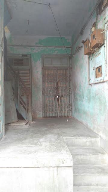 Dr. Mansukh Shah illegaly posses a house in Vadodara